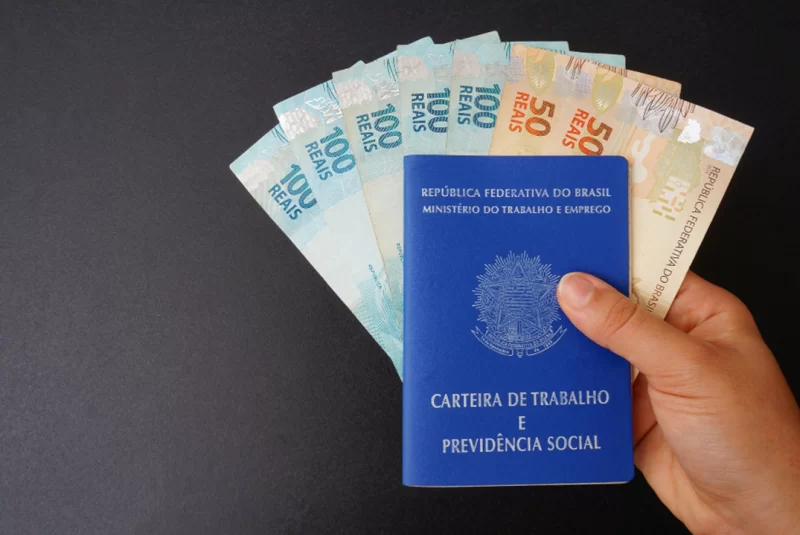 Contribuição abaixo do salário-mínimo: o erro que pode barrar seus direitos no INSS